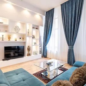 Blue Diamond Budapest